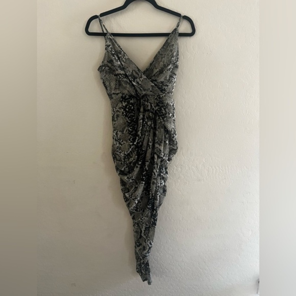 Pretty Little Thing Brown Snake Print Chiffon Strapy Draped Midi Dress  sz 4